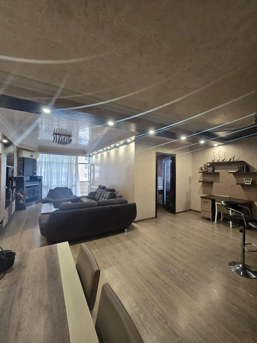 Квартира, 4-комн., 140 м²