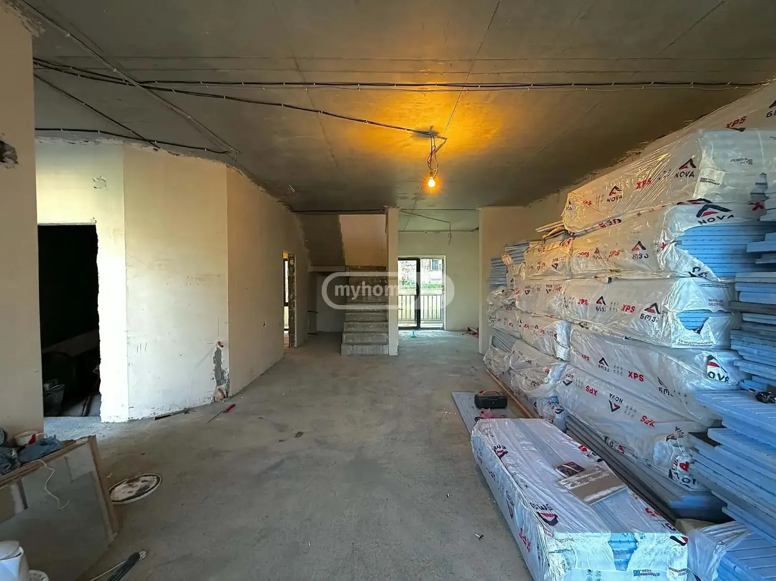 Дом, 5-комн., 220 м²