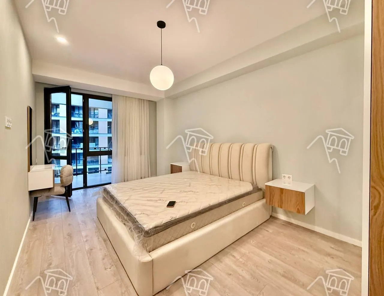 Квартира, 2-комн., 69 м²