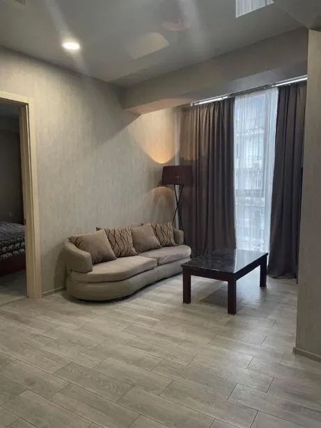 Квартира, 3-комн., 108 м²