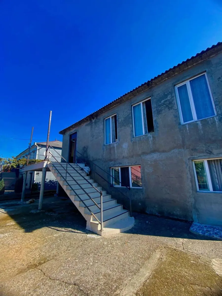 House, 5-room, 150 m²