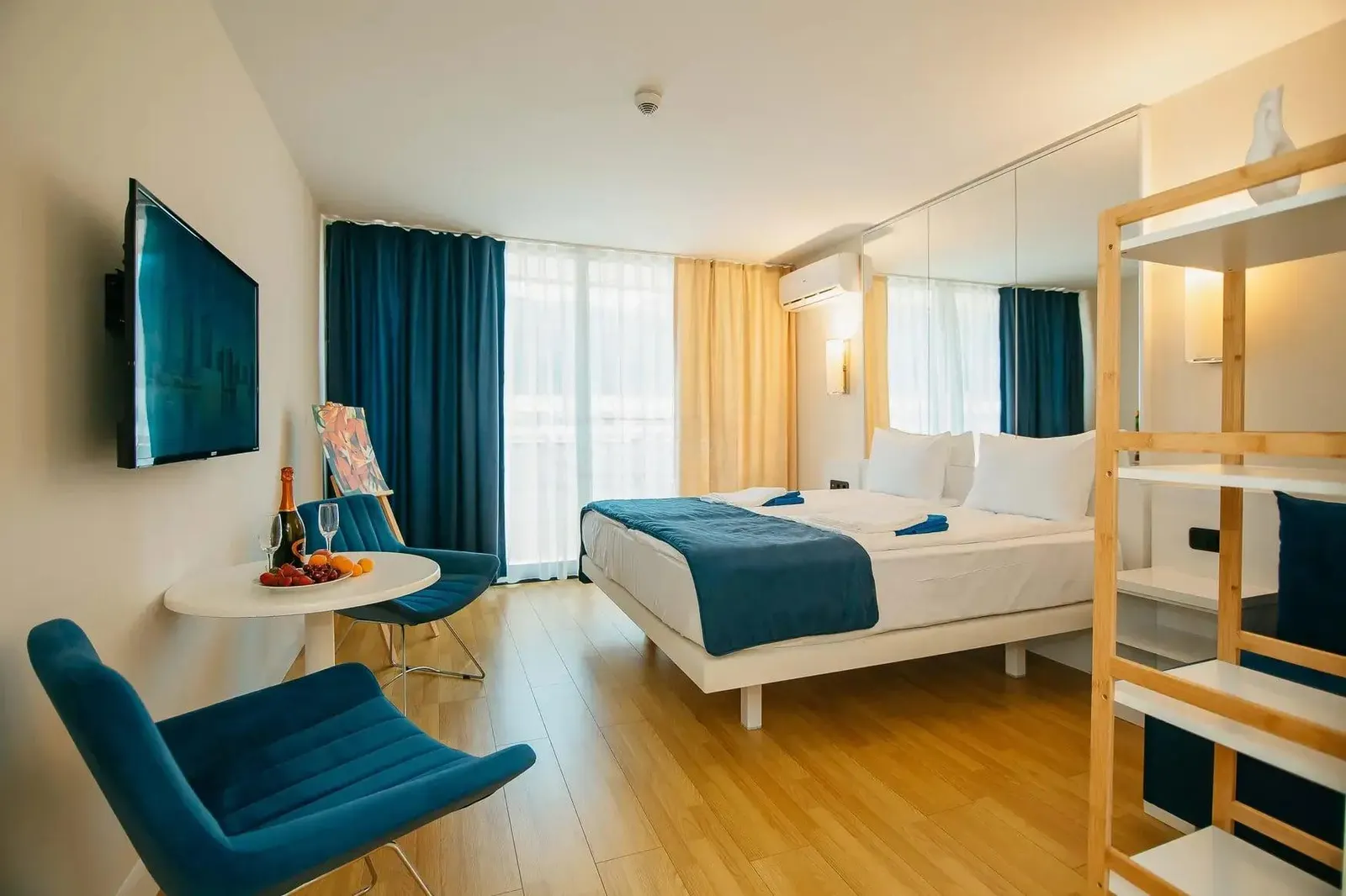 Apartment, 1-room, 33 m², Orbi City