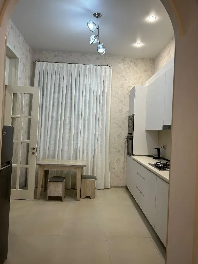 Квартира, 4-комн., 160 м²