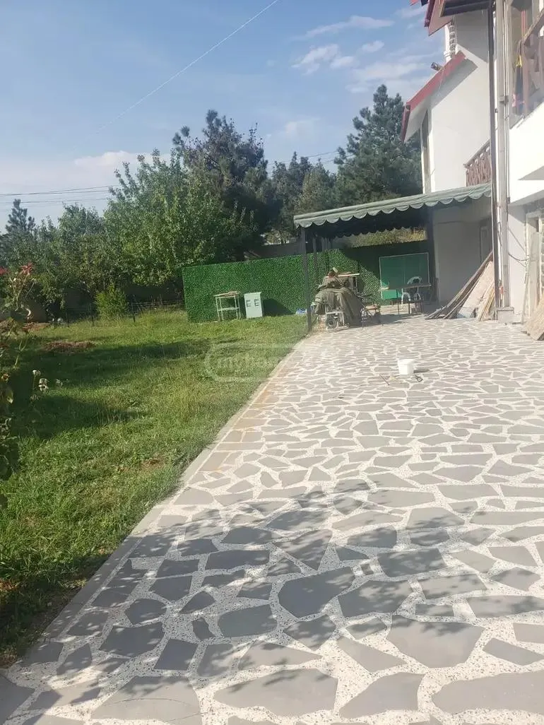 Дом, 5-комн., 585 м²