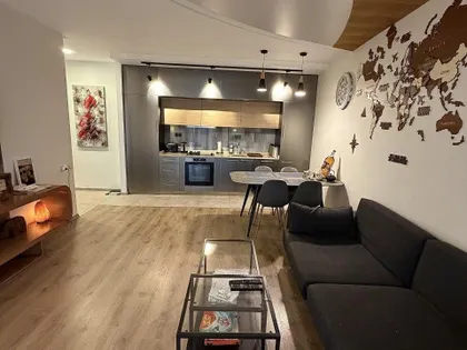 Квартира, 2-комн., 65 м²