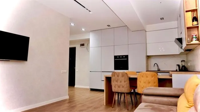 Apartment, 3-room, 81 m²