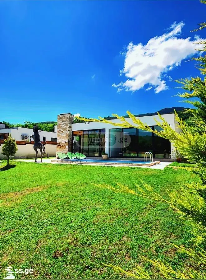 Дом, 5-комн., 750 м²