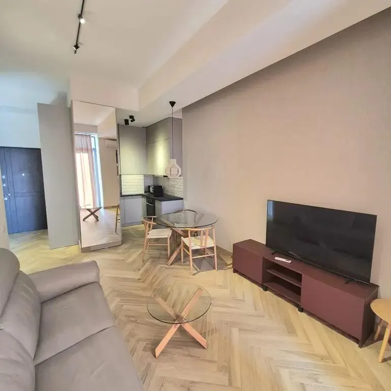 Apartment, 2-room, 57 m², AtHome39