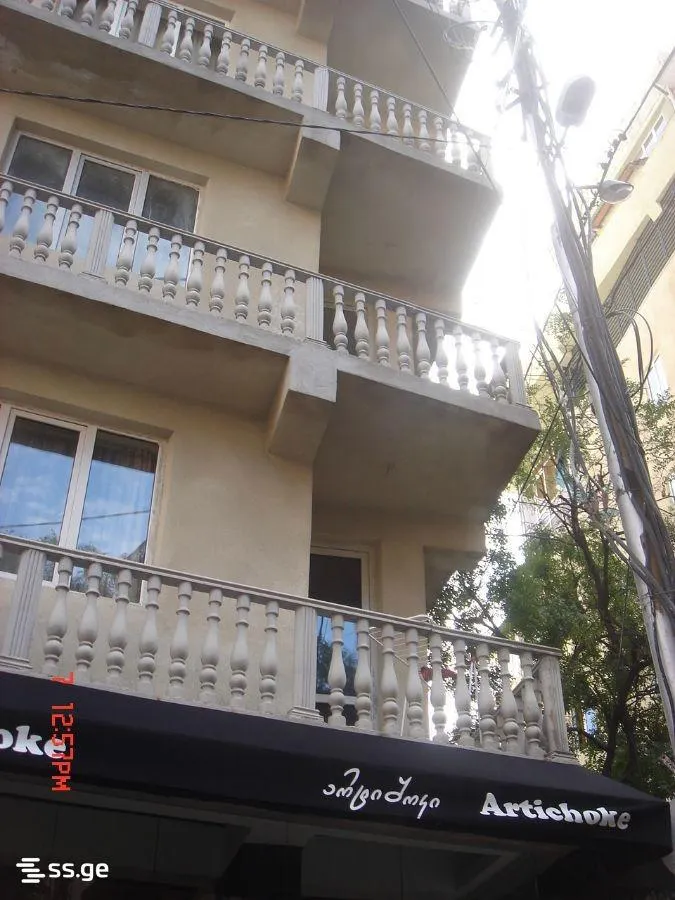 Apartment, 2-room, 90 m²