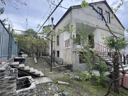 Дом, 7-комн., 895 м²