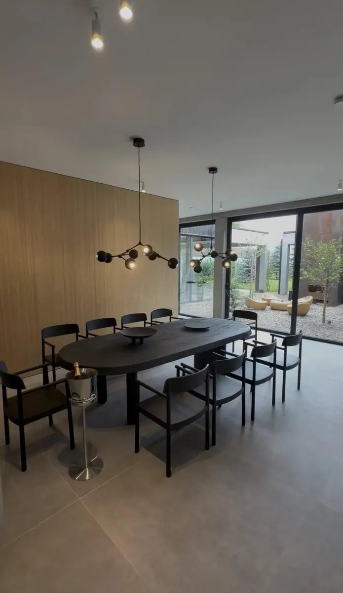 Дом, 7-комн., 818 м²