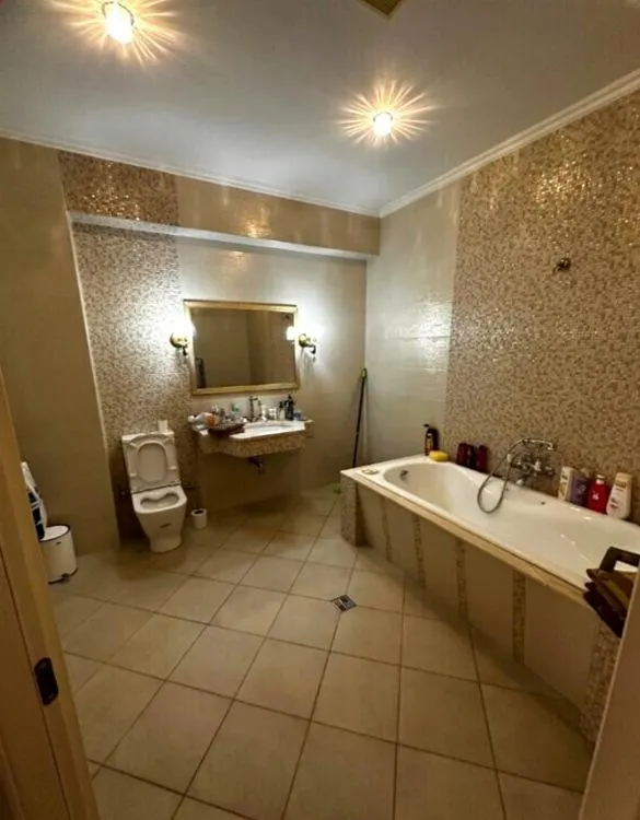 Квартира, 2-комн., 78 м²