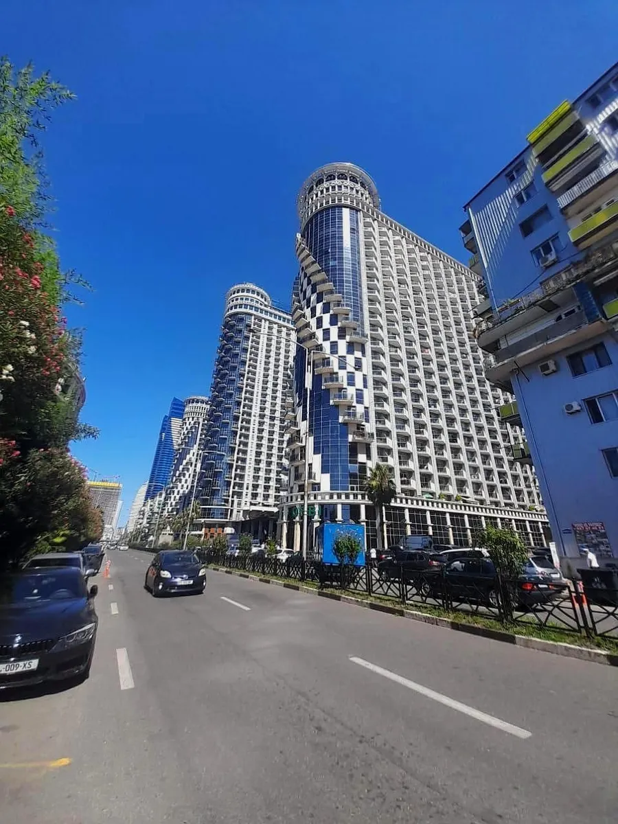 საცხოვრებელი კომპლექსი Orbi Sea Towers