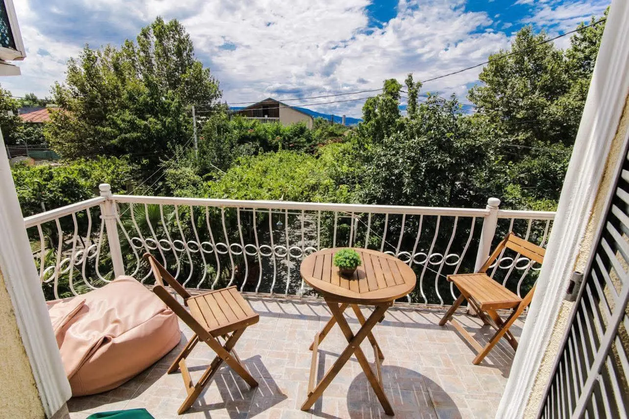 House, 10-room, 306 m²