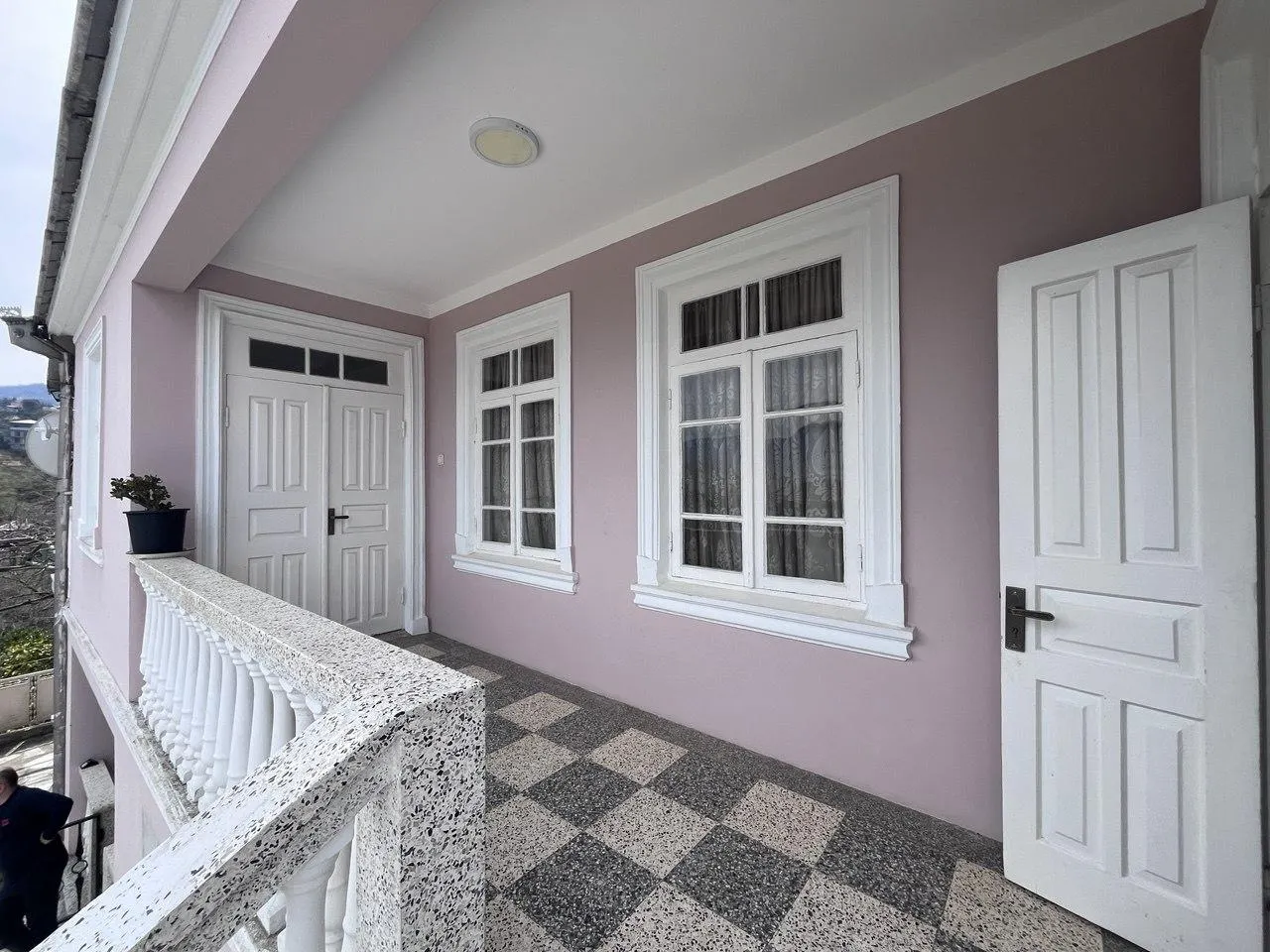 House, 5-room, 576 m²