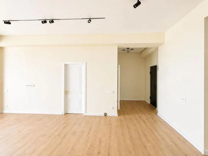 Квартира, 4-комн., 250 м²