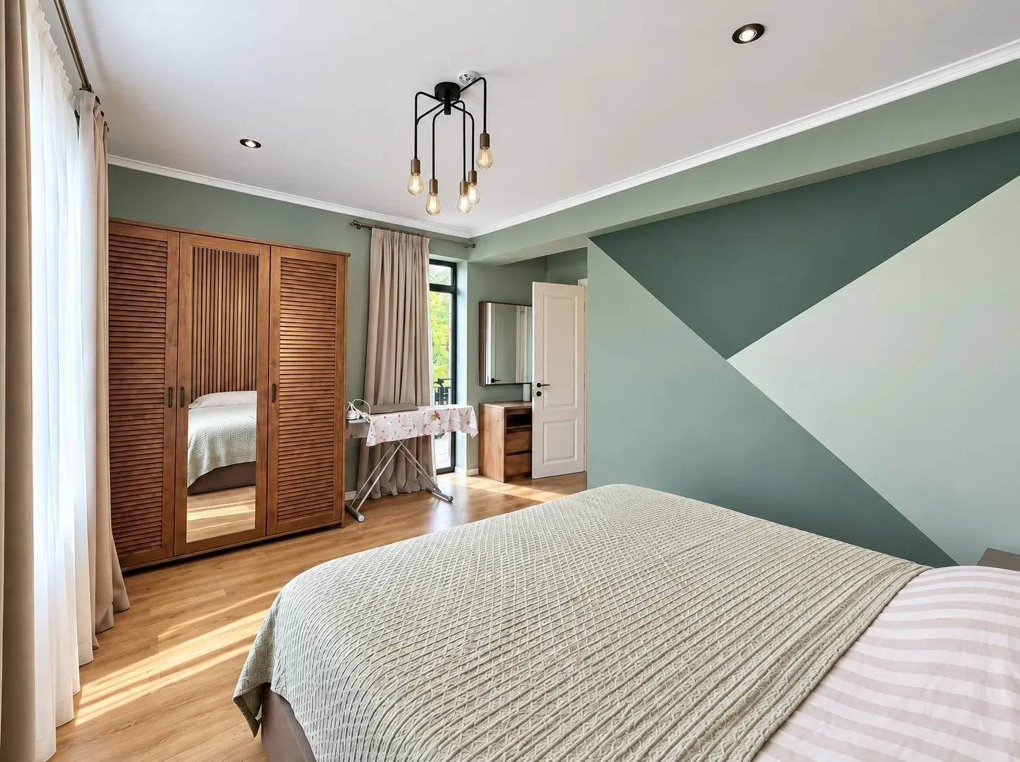Дом, 5-комн., 140 м²