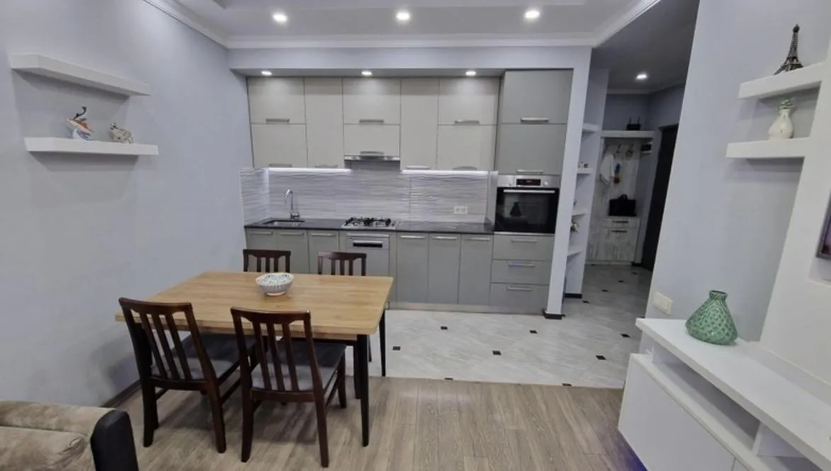 Apartment, 2-room, 56 m²
