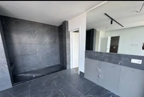 Дом, 5-комн., 750 м²