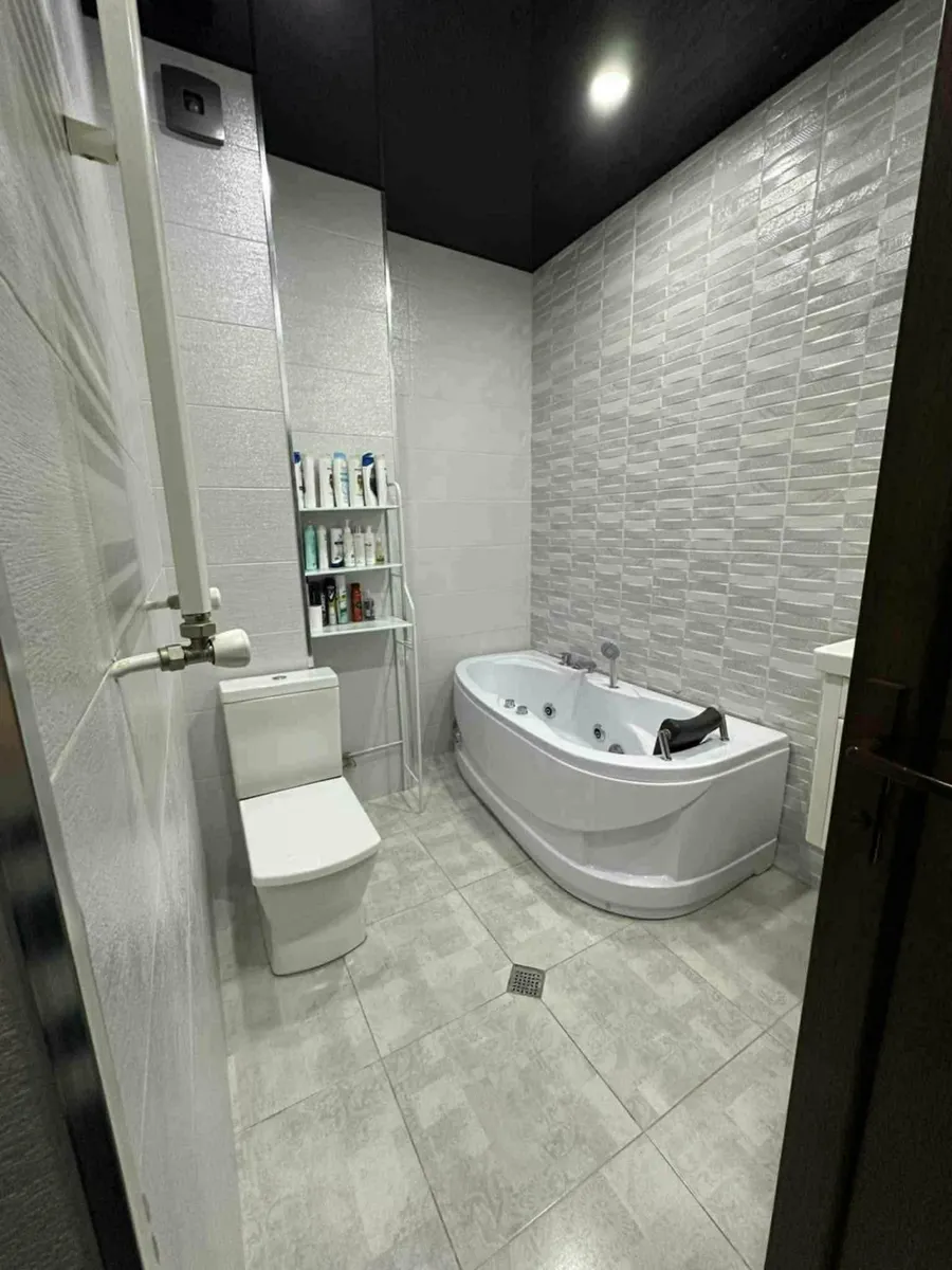 Квартира, 3-комн., 76 м²