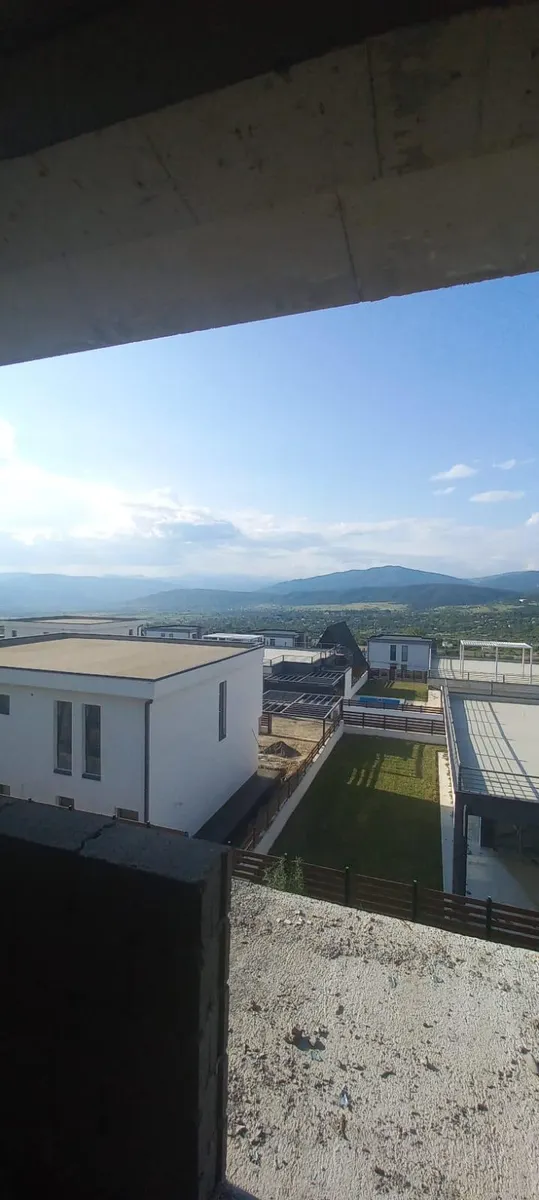 Дом, 4-комн., 210 м²