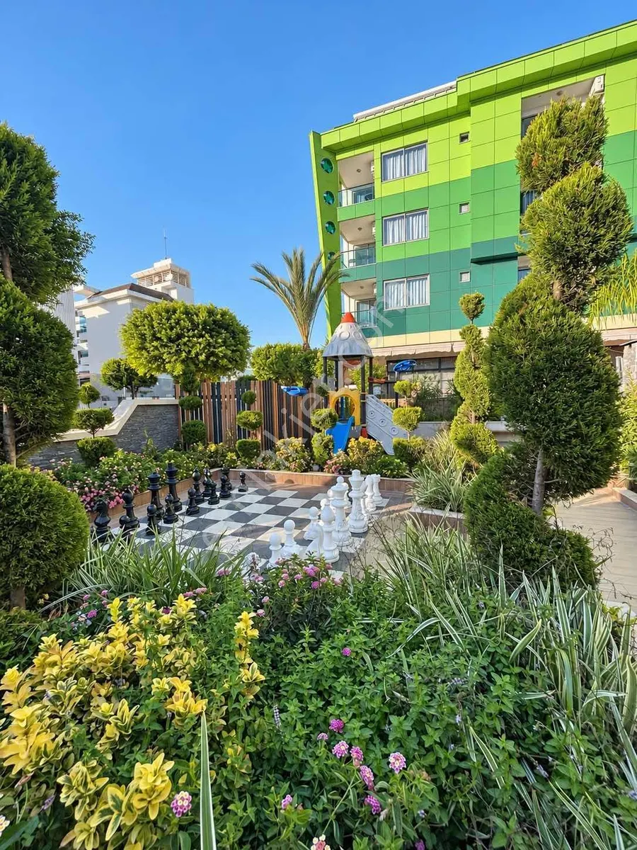 Apartment, 3-room, 130 m²