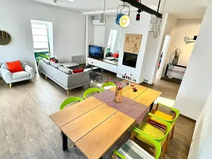 Квартира, 3-комн., 115 м²