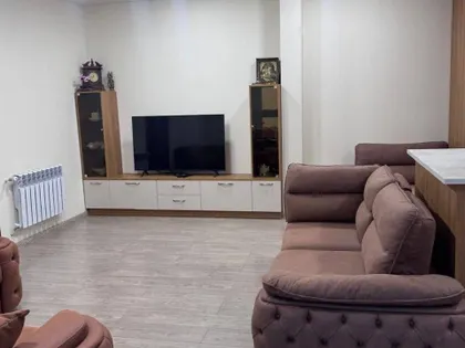 Квартира, 3-комн., 82 м²