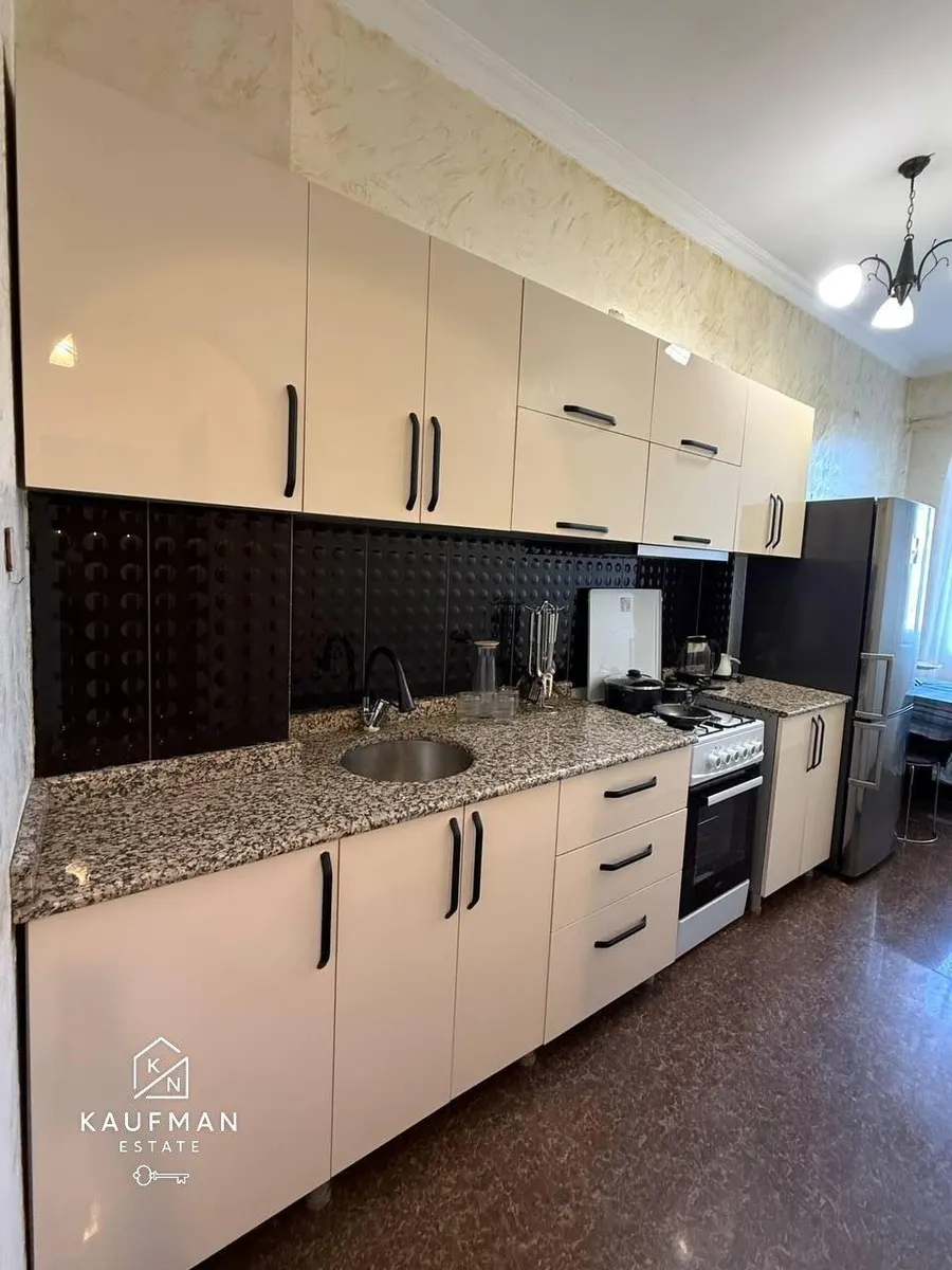 Квартира, 3-комн., 72 м², New Star Batumi