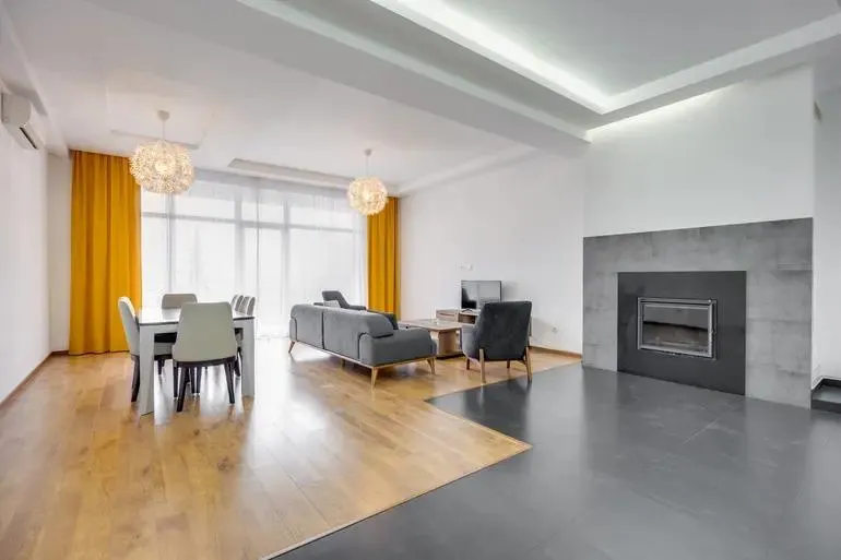 Квартира, 4-комн., 170 м²