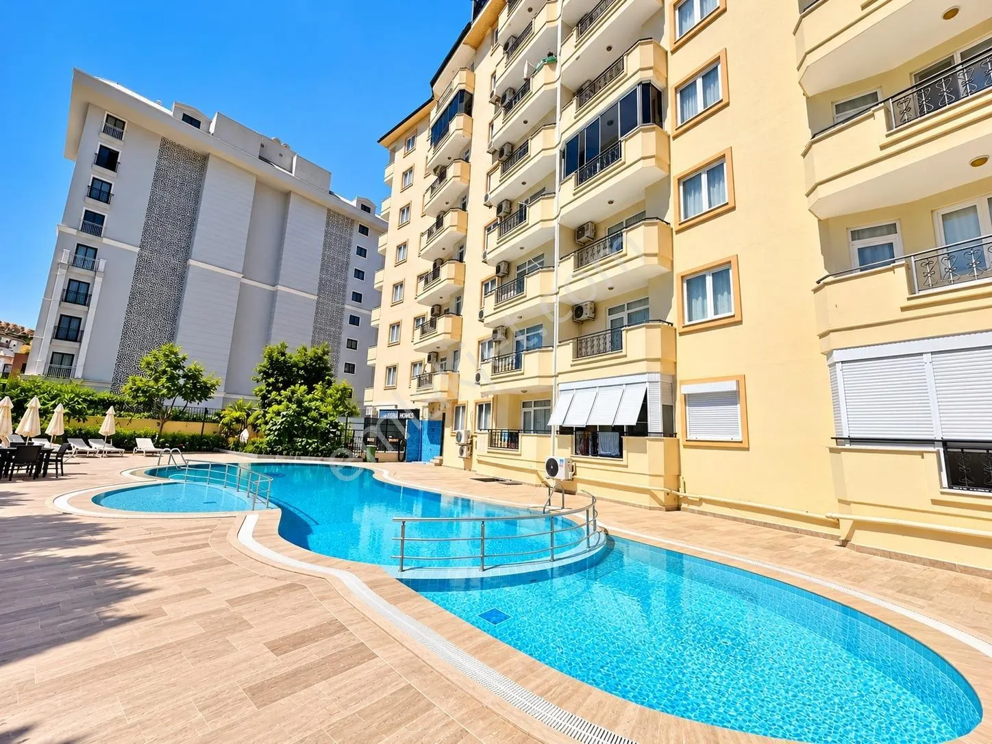 Apartment, 3-room, 100 m²
