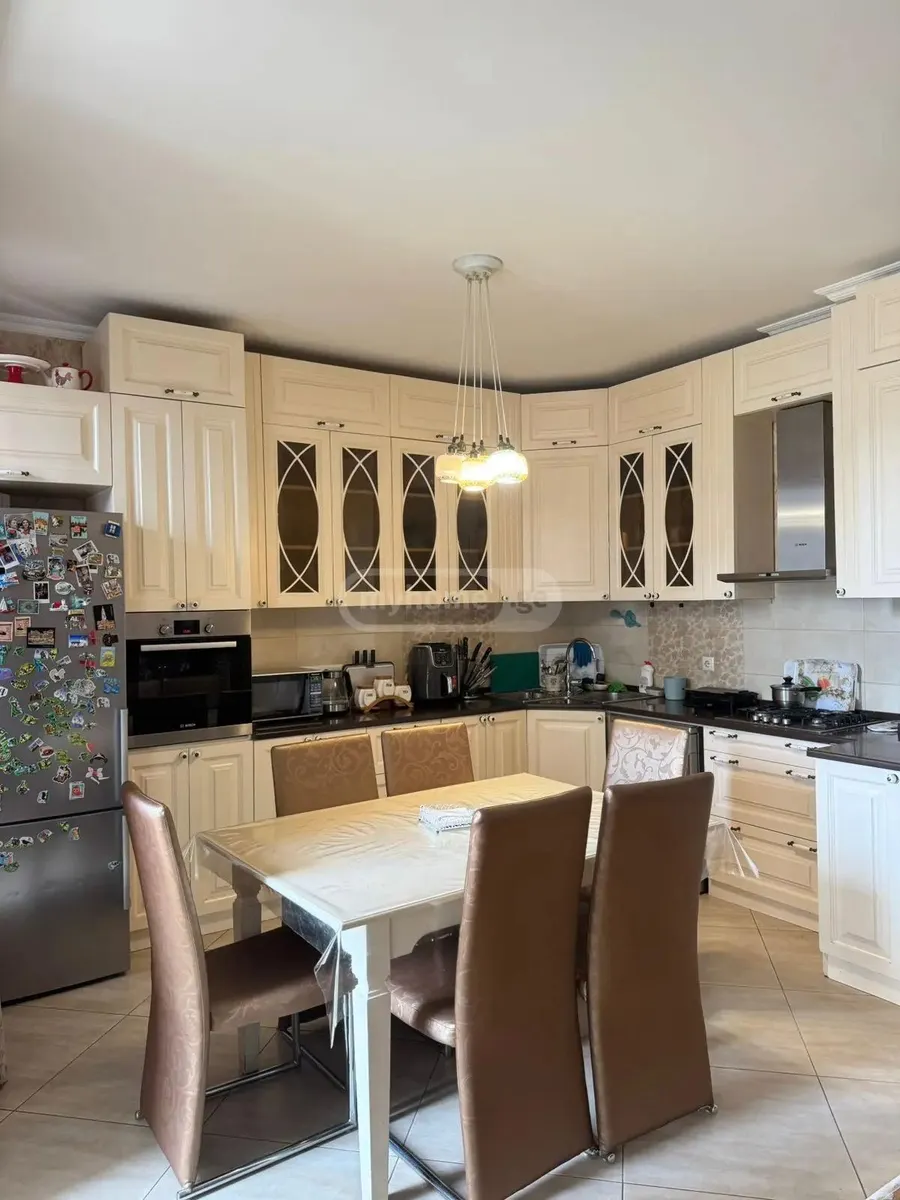 Apartment, 3-room, 95 m²