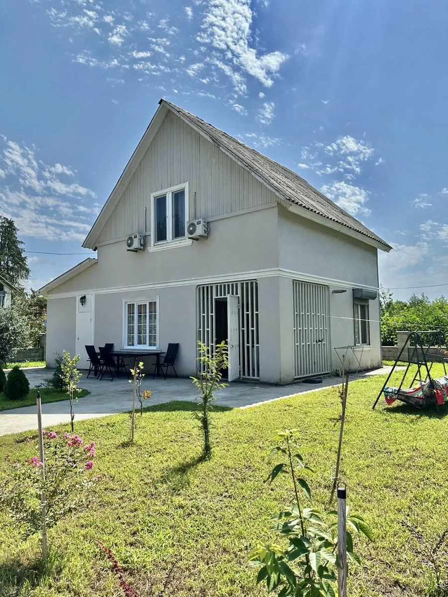 House, 5-room, 120 m²