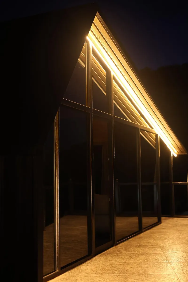 House, 7-room, 200 m²