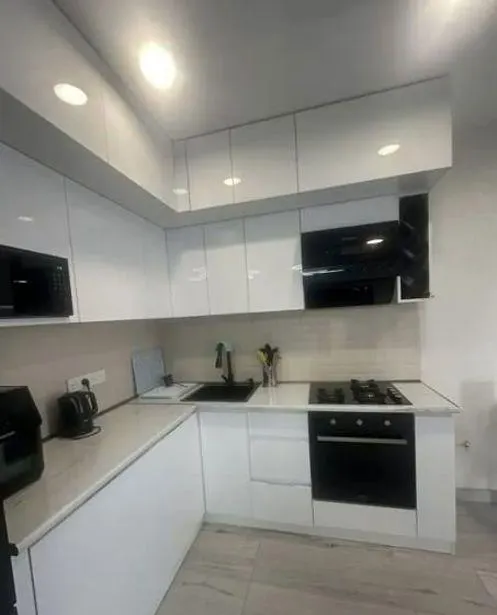 Квартира, 3-комн., 96 м²