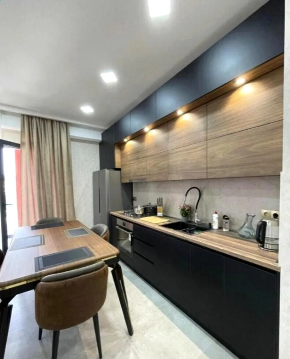 Квартира, 3-комн., 80 м²