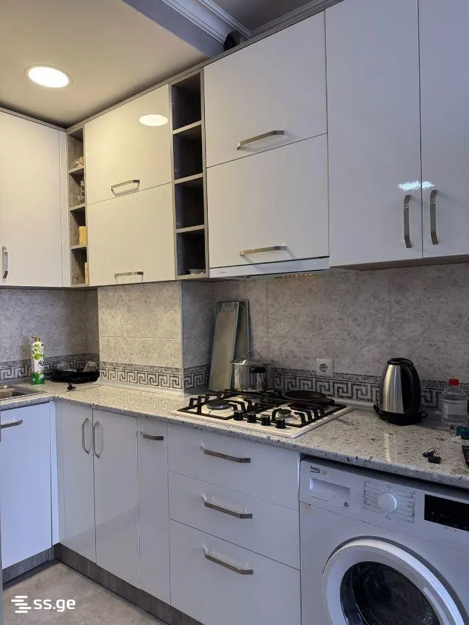 Квартира, 3-комн., 56 м²