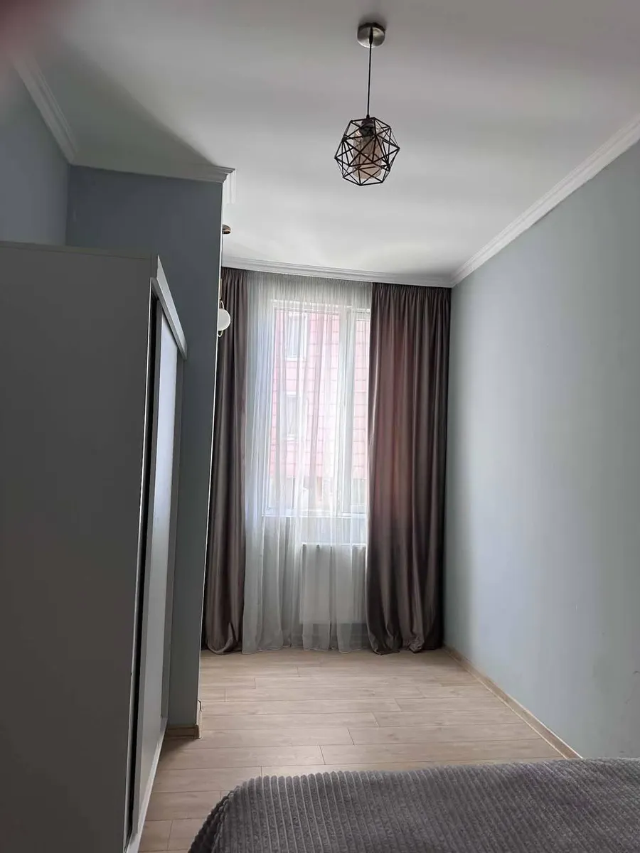 Квартира, 3-комн., 65 м²