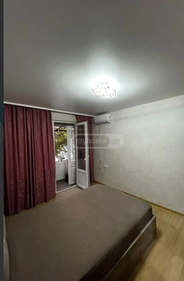 Квартира, 3-комн., 75 м²