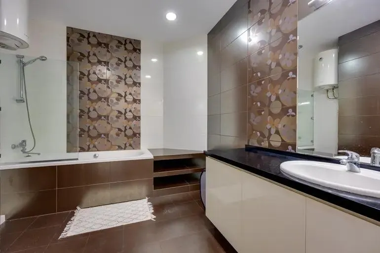 Квартира, 4-комн., 170 м²