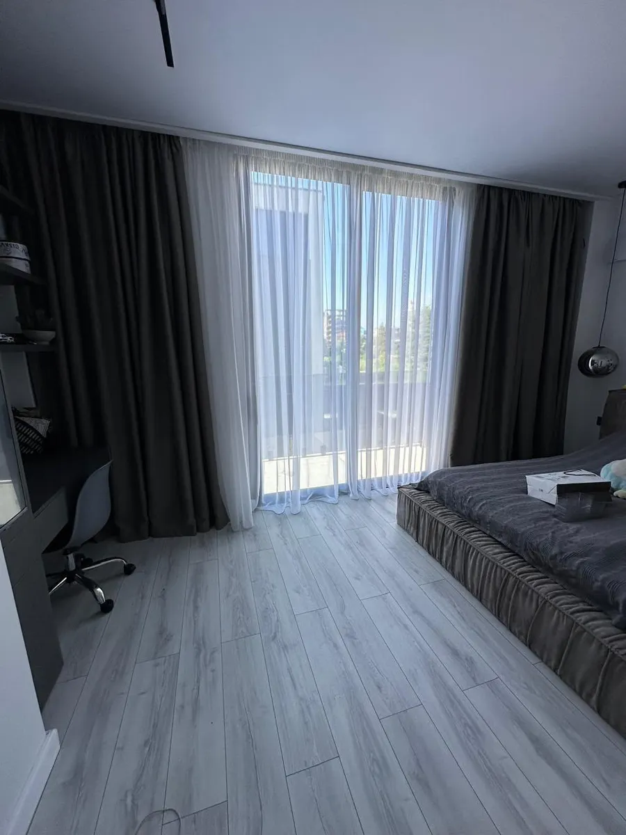 Дом, 4-комн., 220 м²
