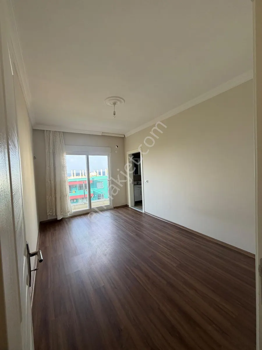 Apartment, 3-room, 130 m²
