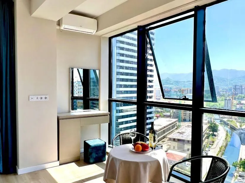 Apartment, 3-room, 78 m², Steps