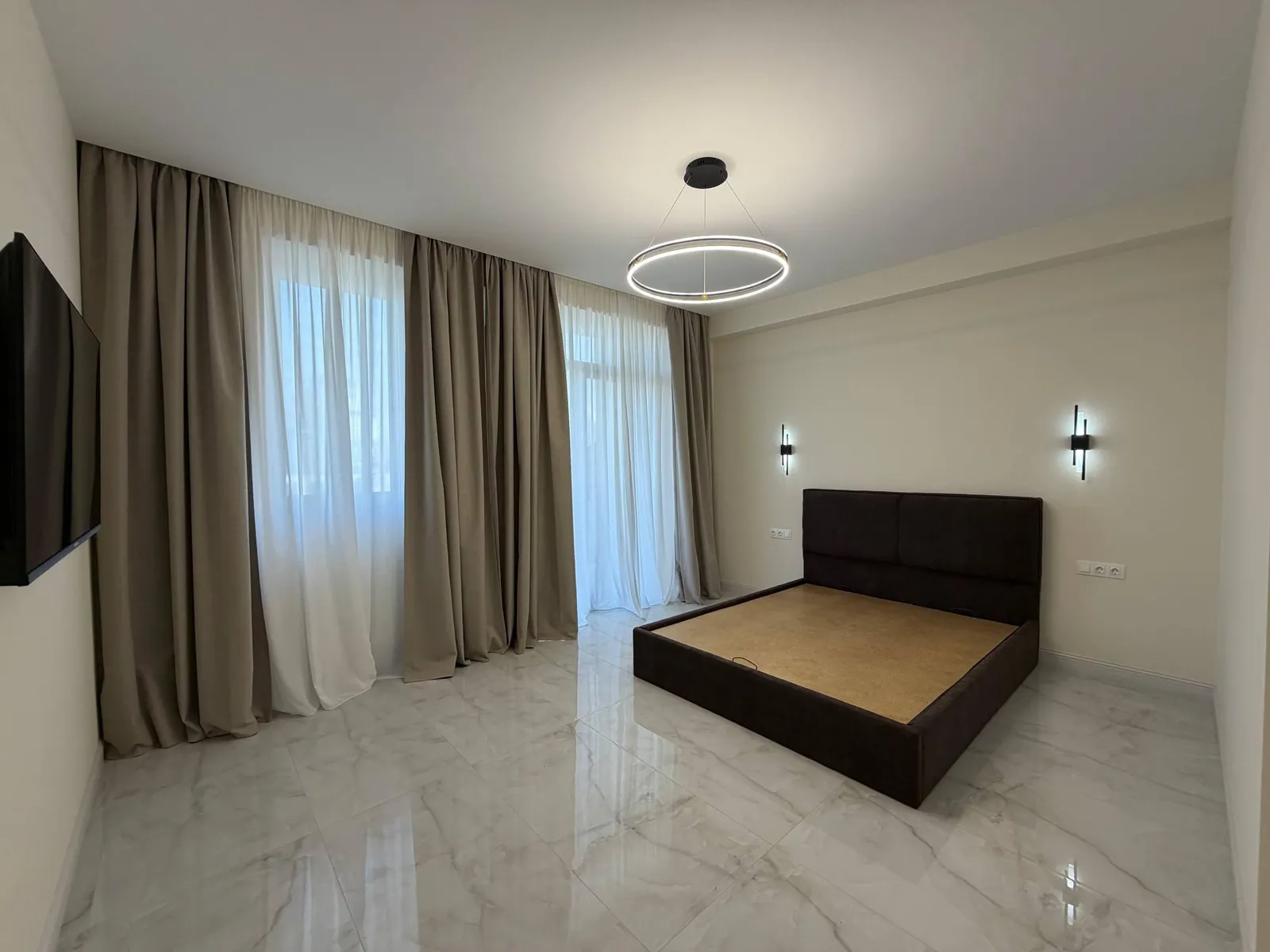 Apartment, 3-room, 140 m², Hausart Vake Park Plaza