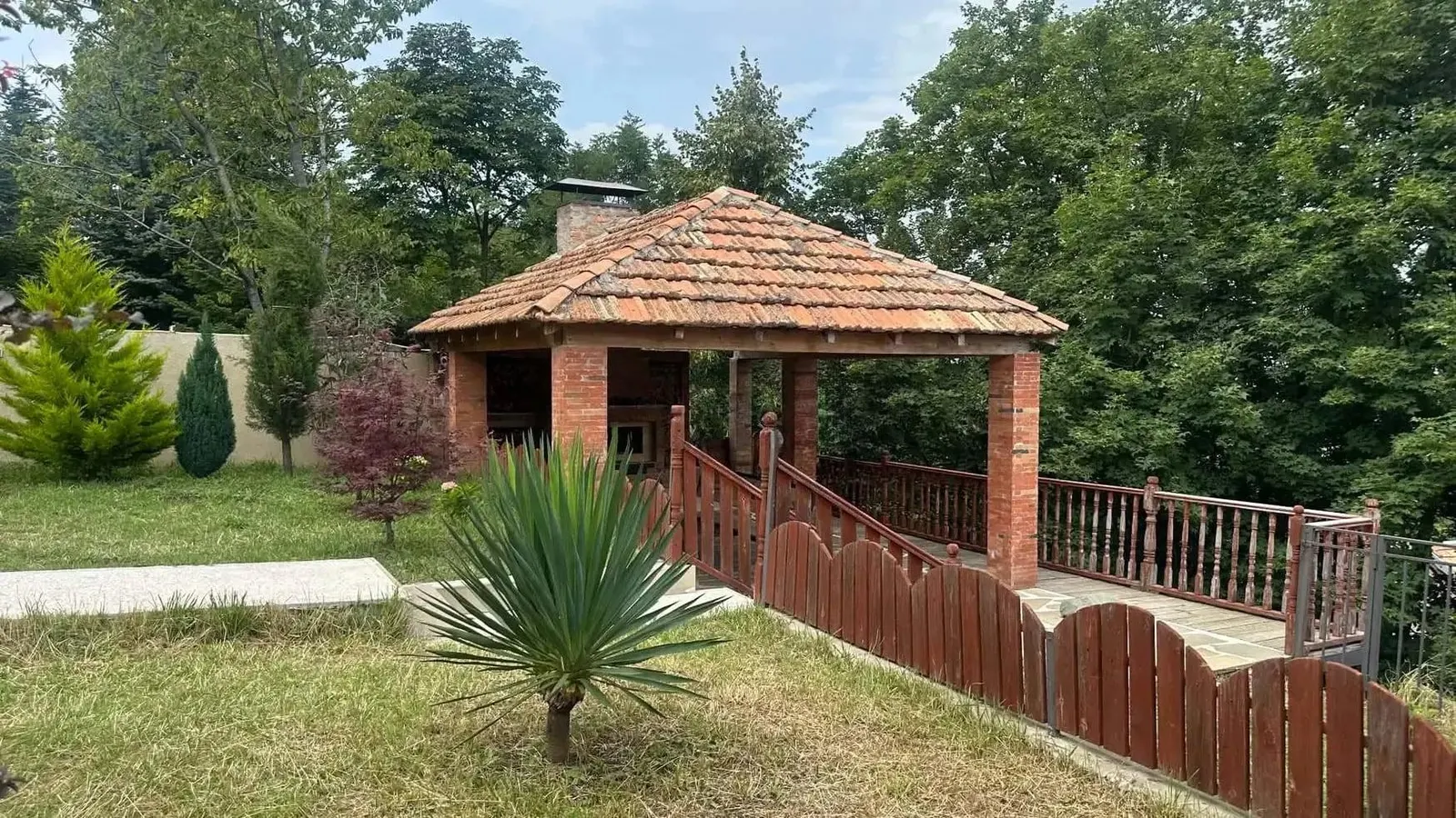 Дом, 8-комн., 415 м²