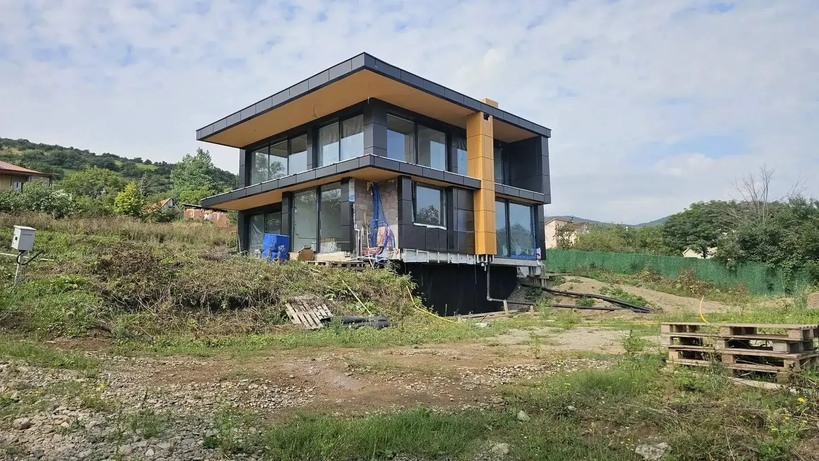 Дом, 10-комн., 418 м²
