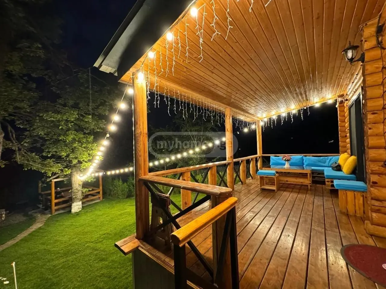 House, 5-room, 450 m²