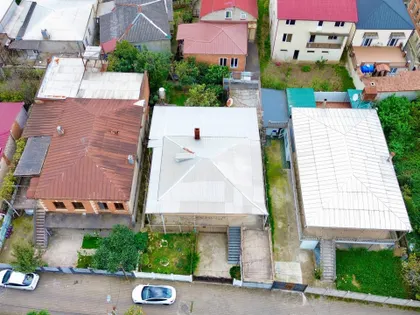 Дом, 7-комн., 370 м²