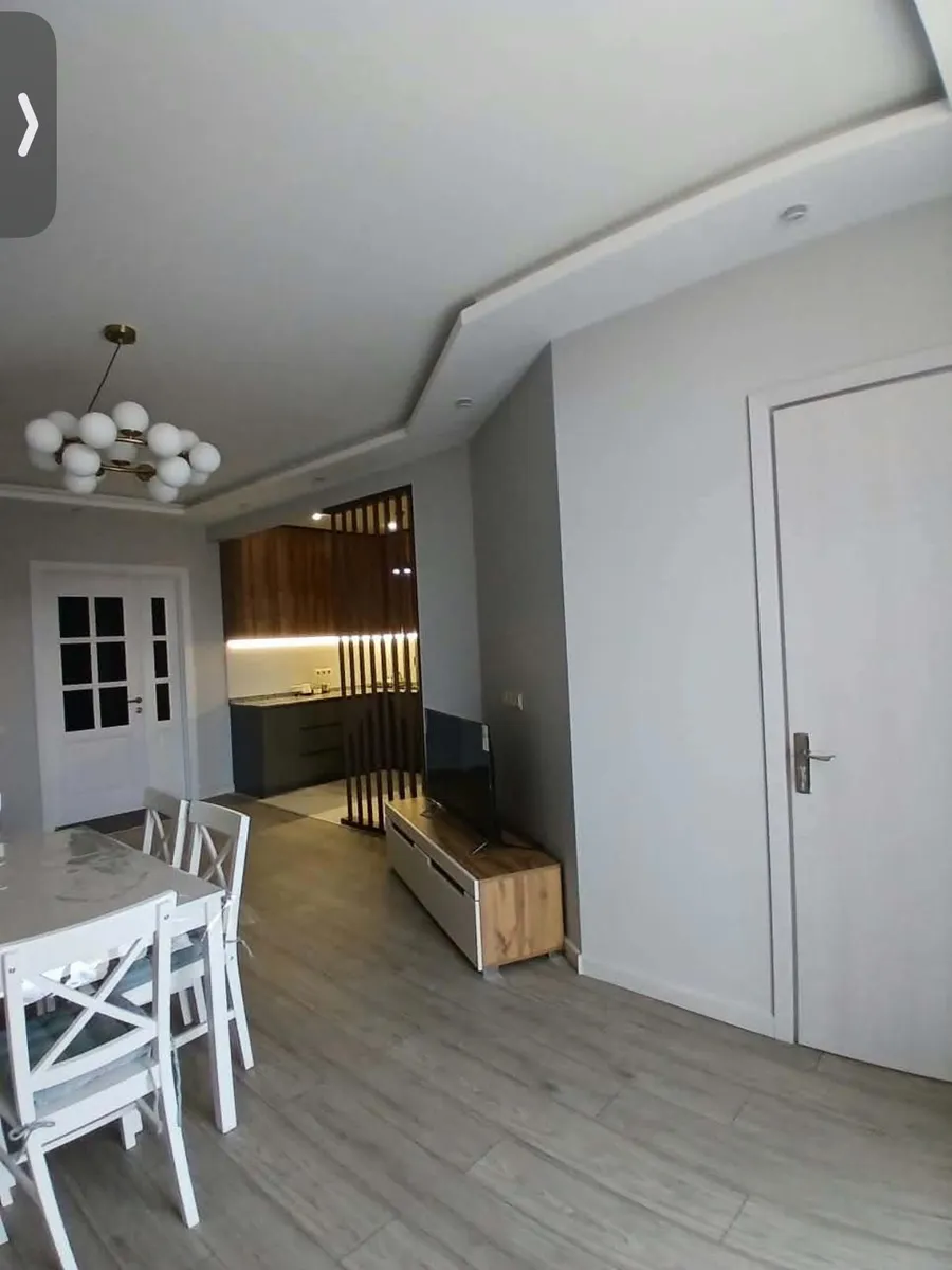 Квартира, 4-комн., 105 м²