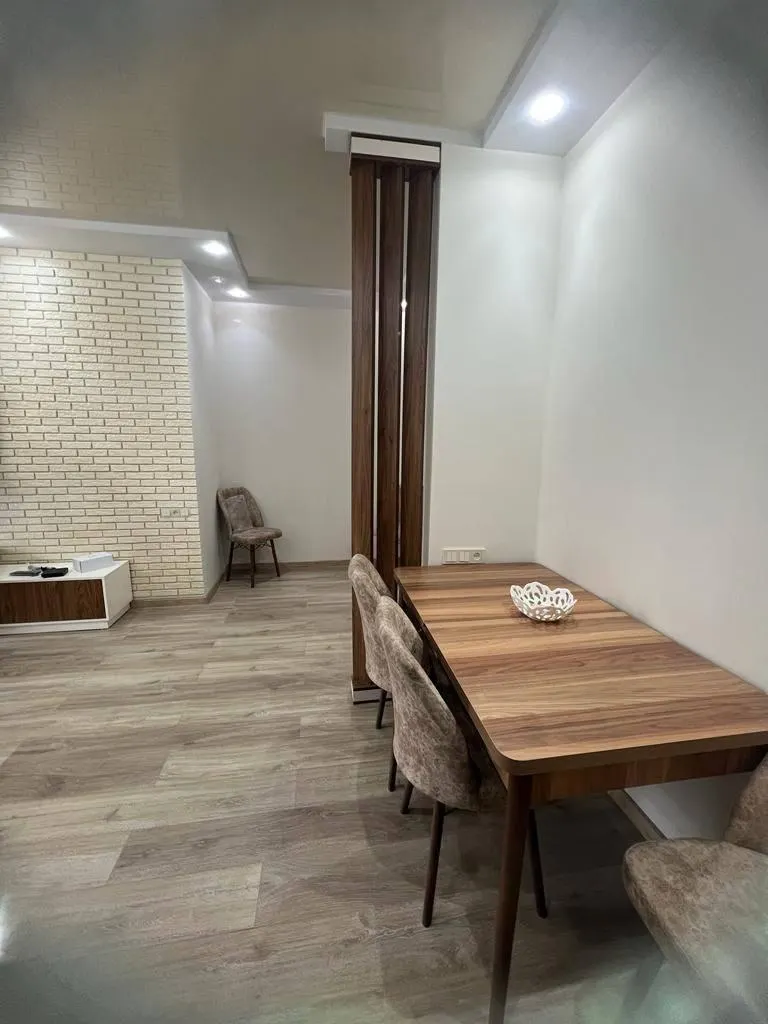 ბინა, 3-ოთახიანი, 75 მ², Comfort Palace Abashidze